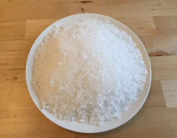 Himalayan Salt Benefits-Cleaning